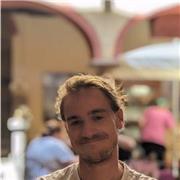 Doctorant en économie diplômé de l'ENS Lyon propose des cours de soutien scolaire jusqu'au bac, et des cours d'économie post-bac